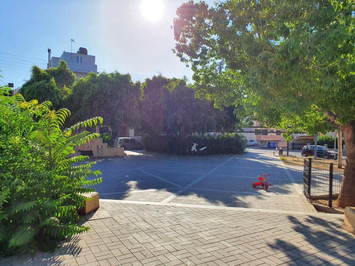 Family Cozy Apartment Heraklion  Exterior photo